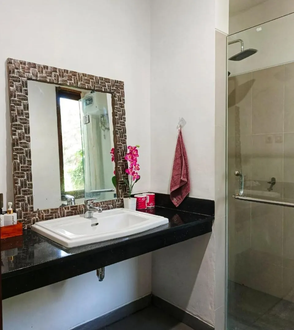 Lodge Malathi Homey House With Green View Ubud