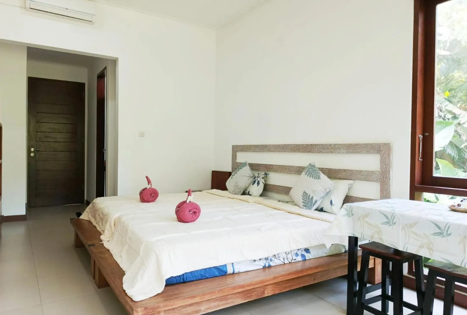 Malathi Homey House With Green View Ubud  Lodge
