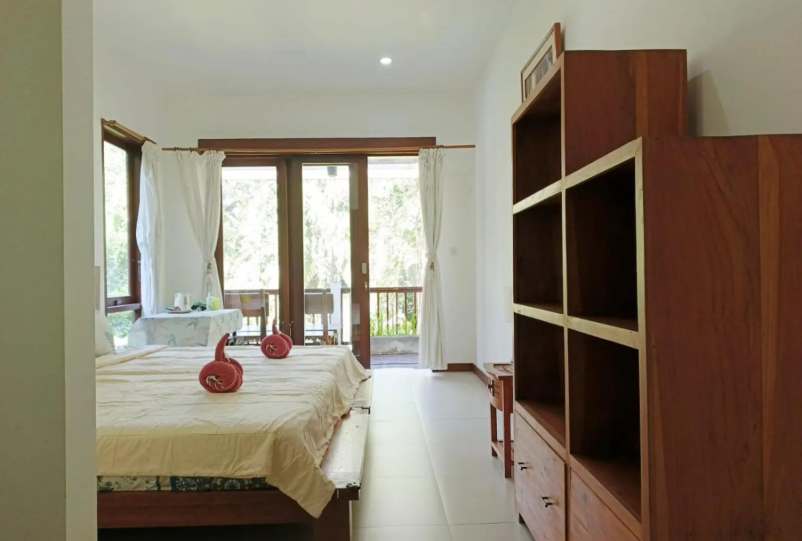 Malathi Homey House With Green View Ubud
